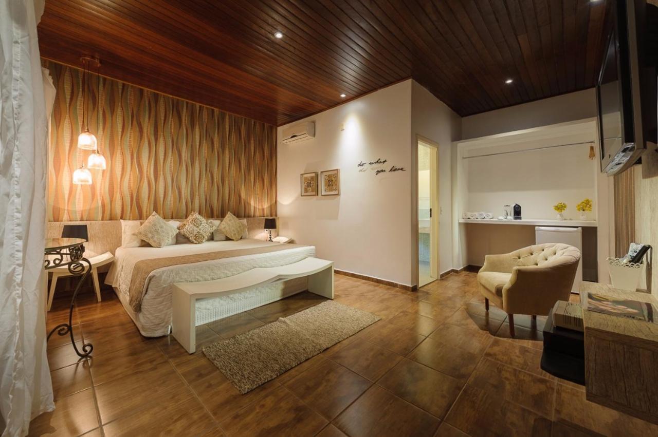 Pousada De Charme Villa Do Comendador ปิเรนนอโปลิส ภายนอก รูปภาพ