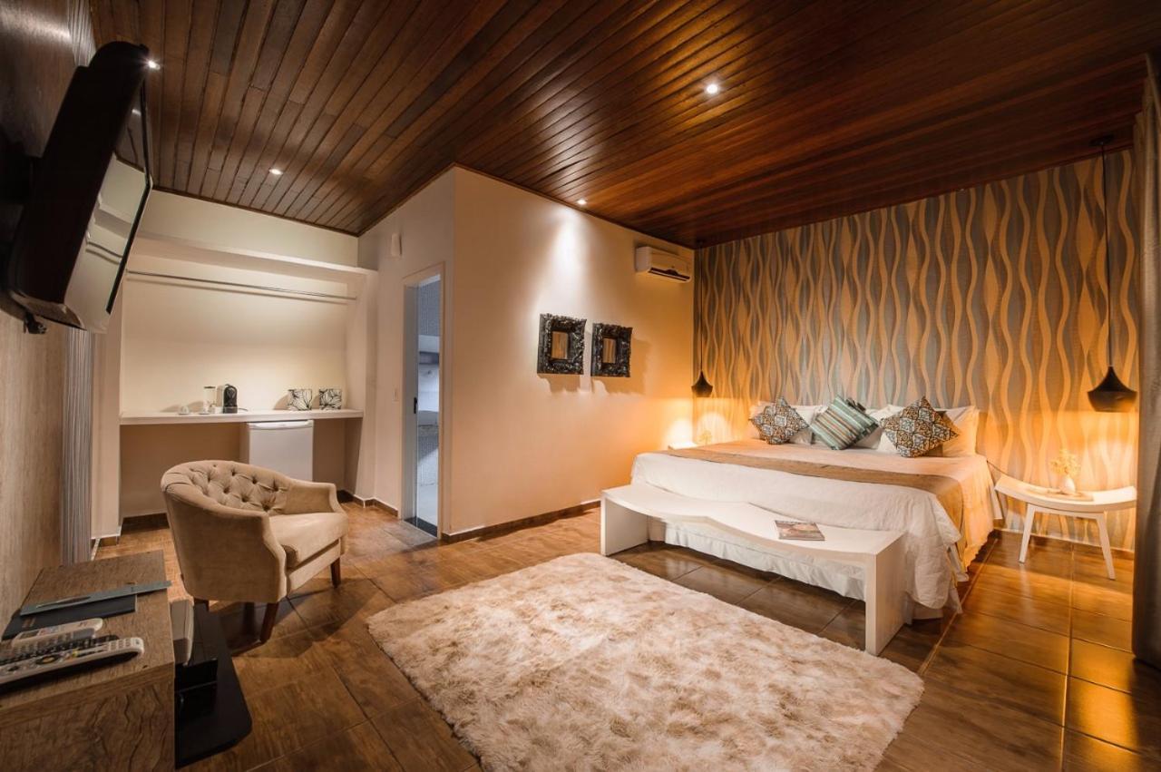 Pousada De Charme Villa Do Comendador ปิเรนนอโปลิส ภายนอก รูปภาพ